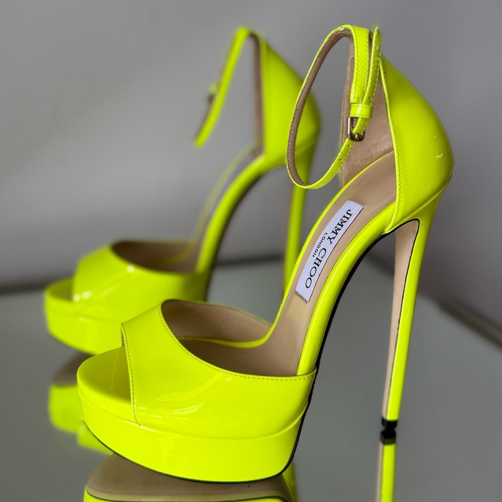 Like New JIMMY CHOO Max 150 patent leather platform neon yellow sandals 38 $1095 - Picture 13 of 13